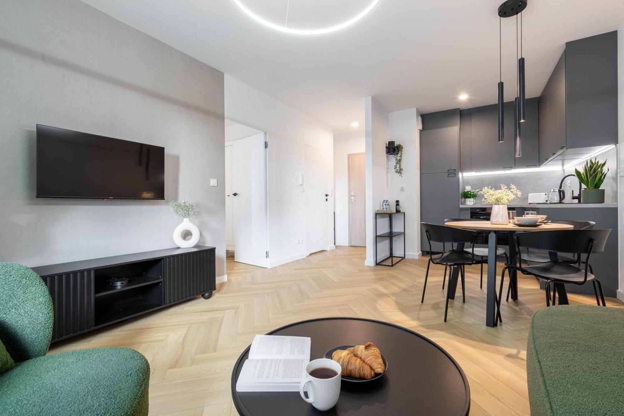 Apartment Ceglana - Free Parking - Self Check-in *
